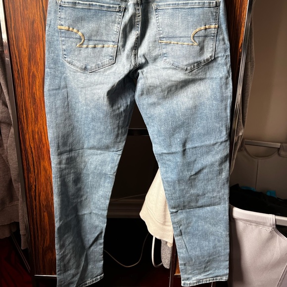 American Eagle Skinny Jeans - Picture 2 of 4